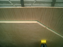 pokertable016.jpg