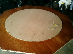 pokertable048.jpg